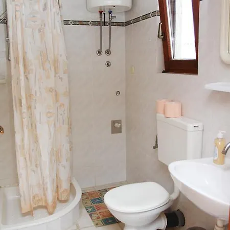 Apartments Sanader Okrug Gornji