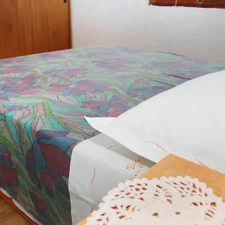 Apartments Sanader Apartment Okrug Gornji